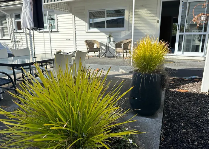 Cambridge Cottage - Self Catering Holiday House