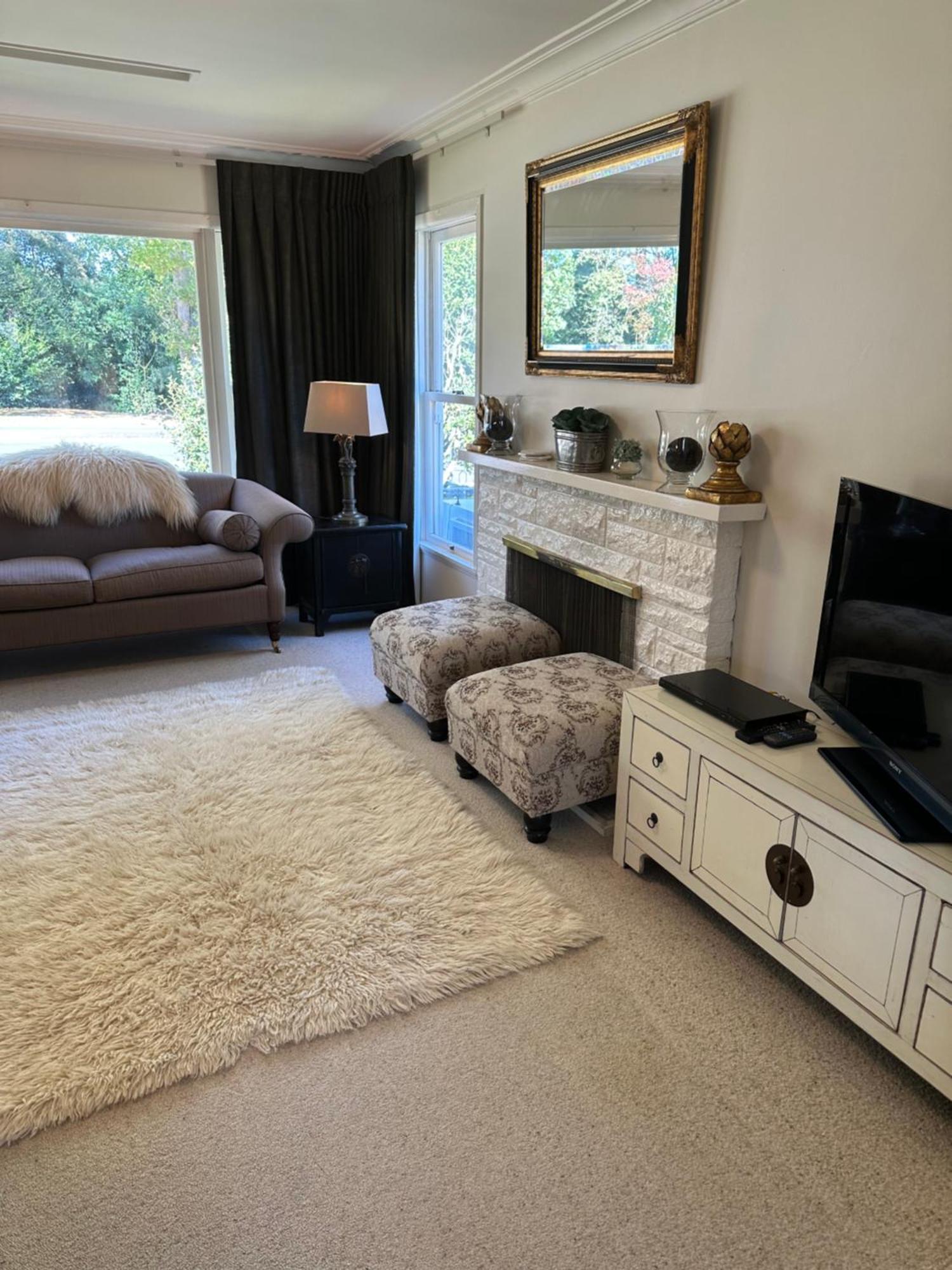 - Self Catering House Holiday home *